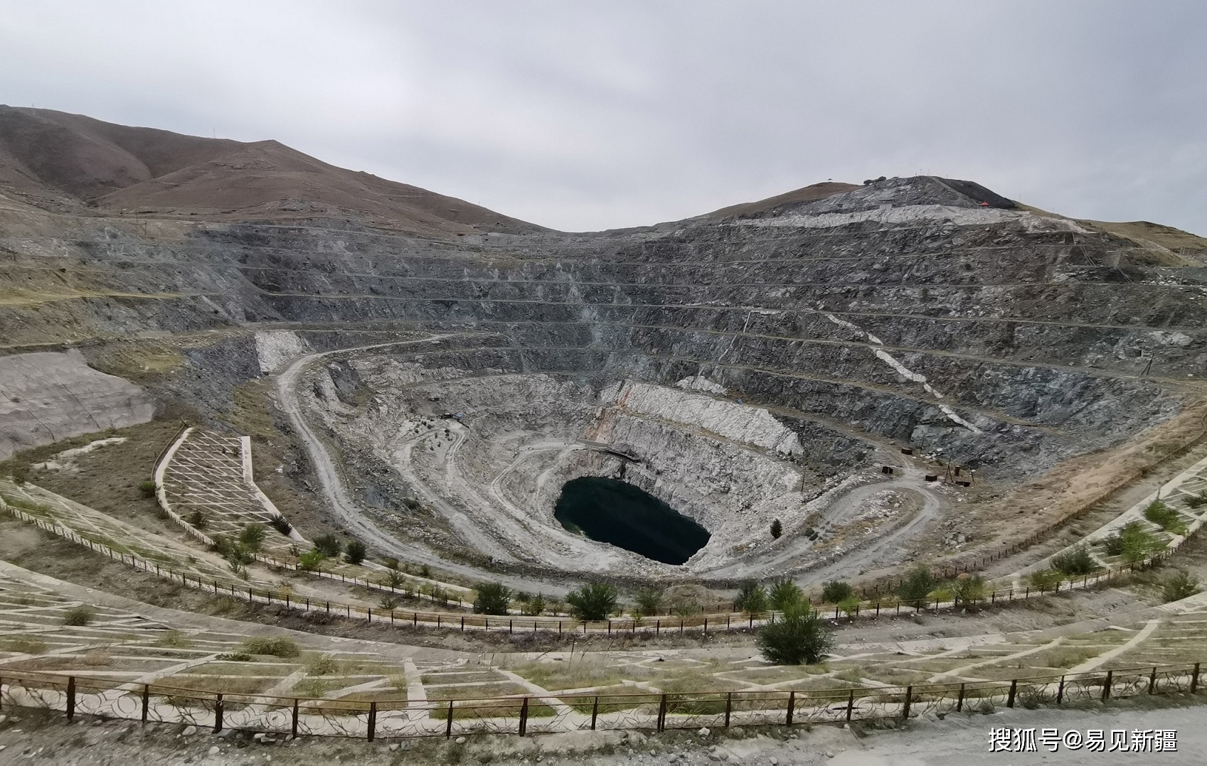 除了牧羊人，這里還有可歌可泣的可可托海精神 